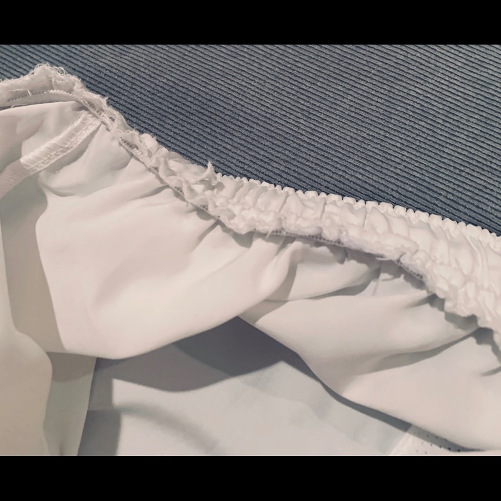 NIKE -Shorts- no inside liner-great for layering - Picture 6 of 7